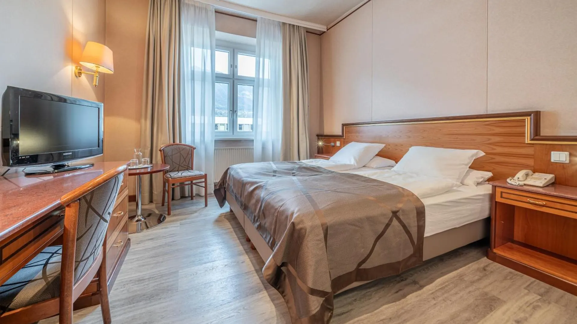 Hotel Neue Post I Self Check-In Innsbruck